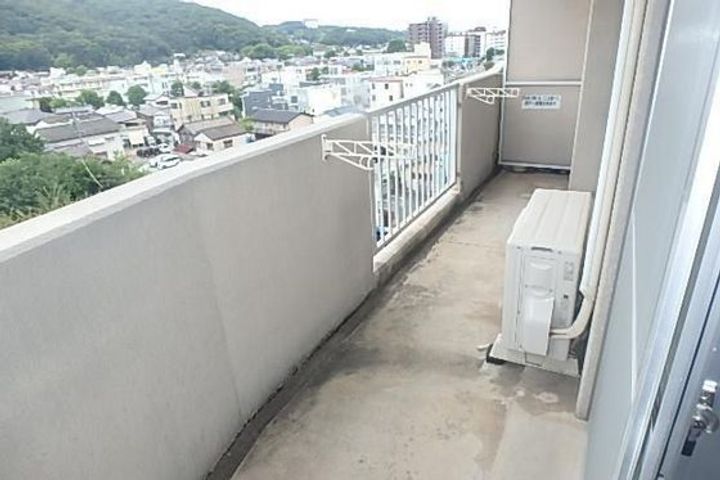アリベ国富の内装