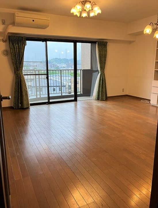 神奈川県横浜市港北区大倉山6(マンション)の賃貸物件の居間