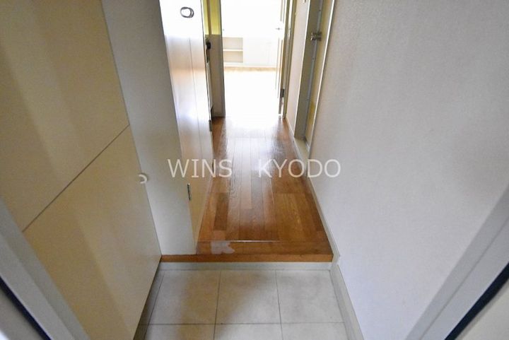 東京都世田谷区千歳台2(マンション)の賃貸物件の玄関