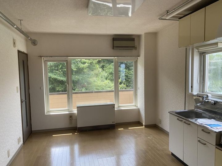 北海道函館市川汲町362-1 アミーゴ川汲の居間