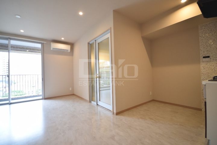 フェイズインアネックス博多の居間