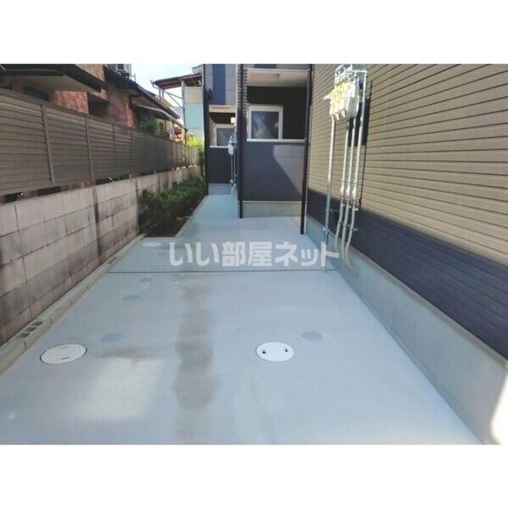 大阪府高石市西取石1の賃貸アパートの地図