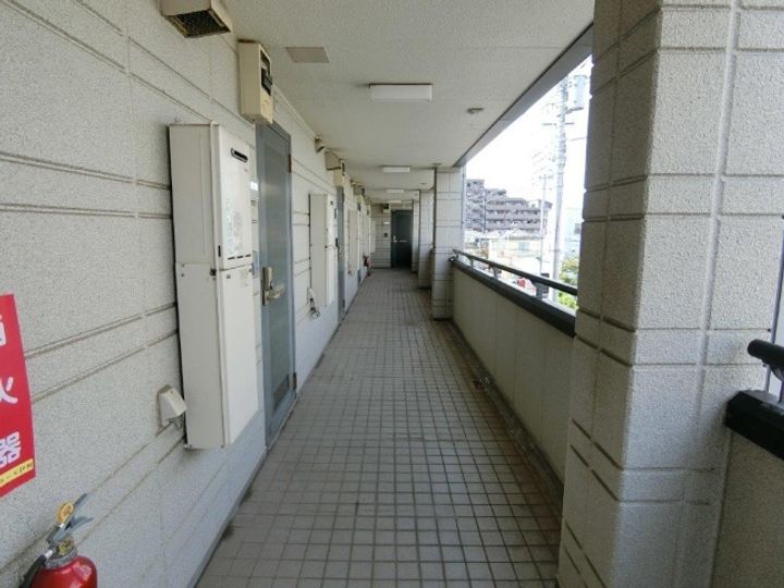 ルミエール伊興の地図