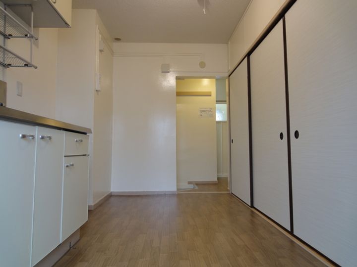 相武台第4 1106号棟の居間