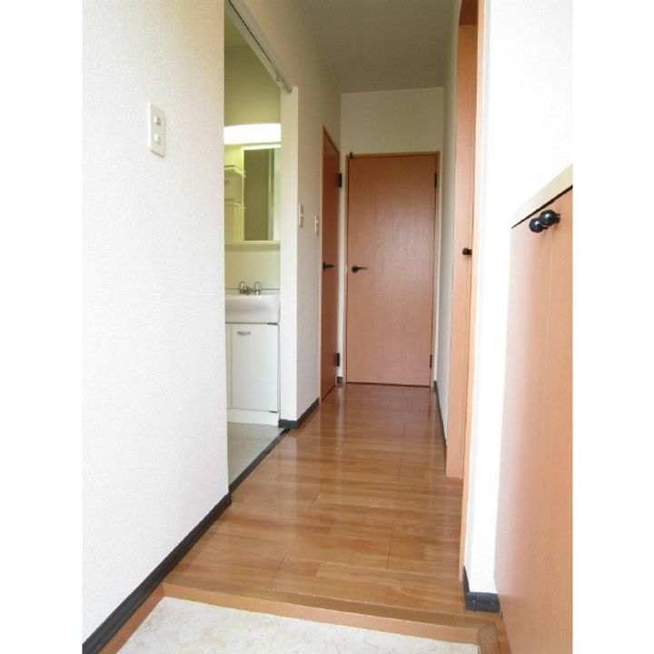 シティハウスKの玄関