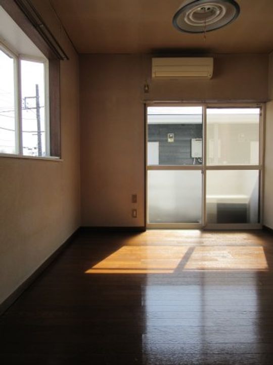 コーポコスモスの居間