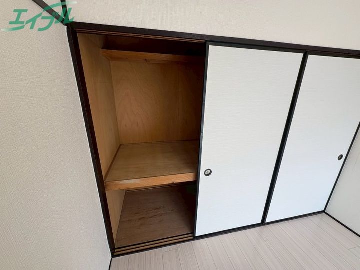 シャンボール西浦の内装