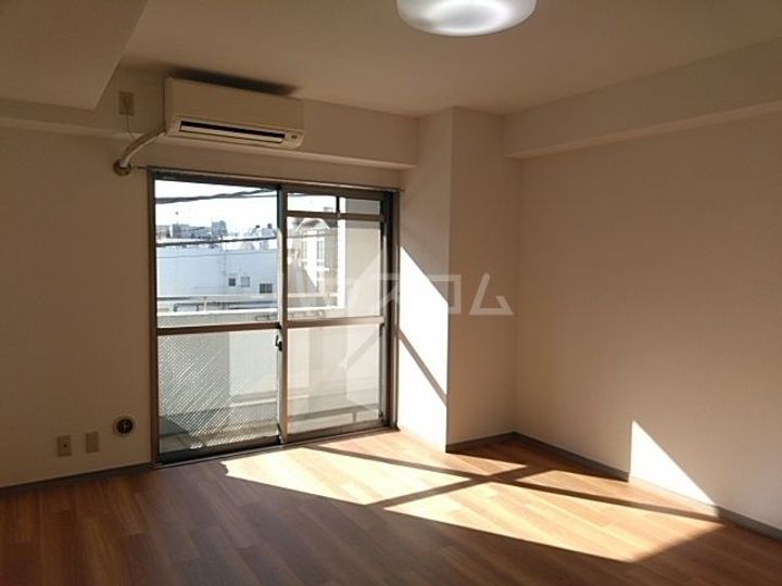 プライムコートの居間