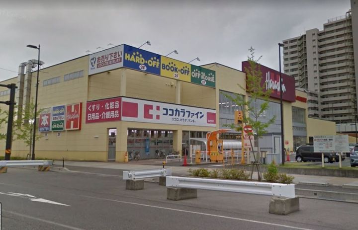 エスポワール南万代の周辺