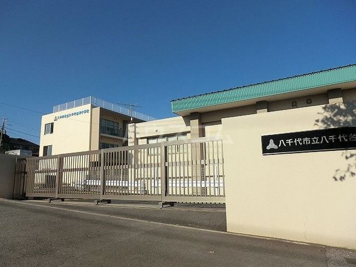 メゾン・ド・フローレンスの周辺