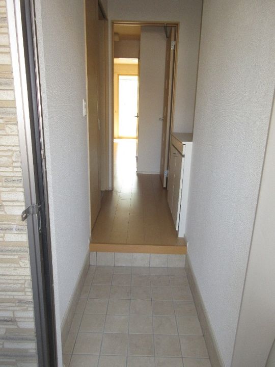 岡山県倉敷市中畝10(アパート)の賃貸物件の玄関