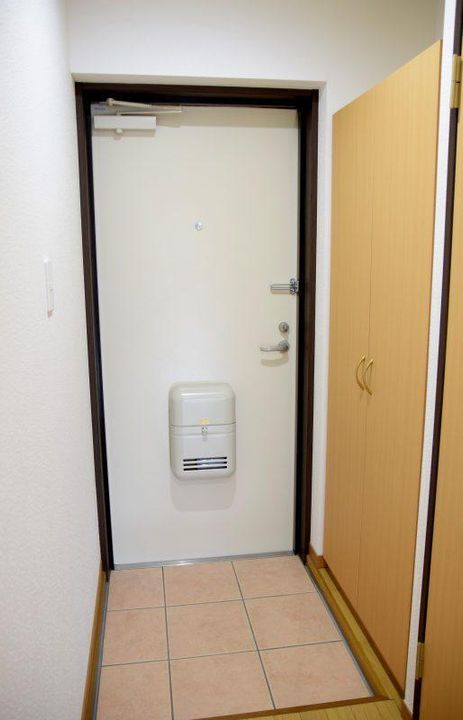 はなみずきII番館の玄関