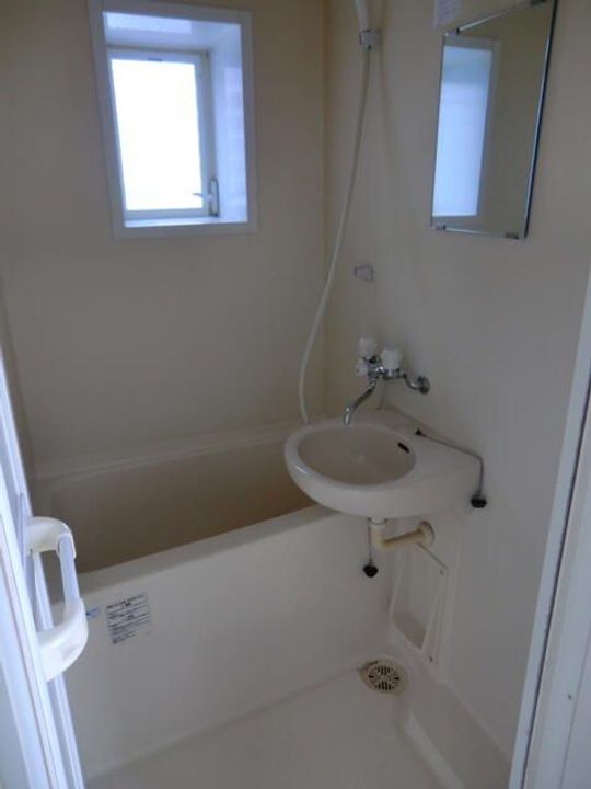 ロッシェル南台1の風呂