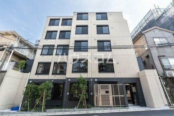 ウェルスクエア新宿戸山の外観