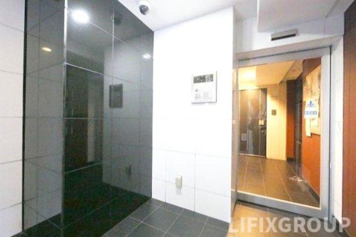 AXAS-AZEST王子の内装