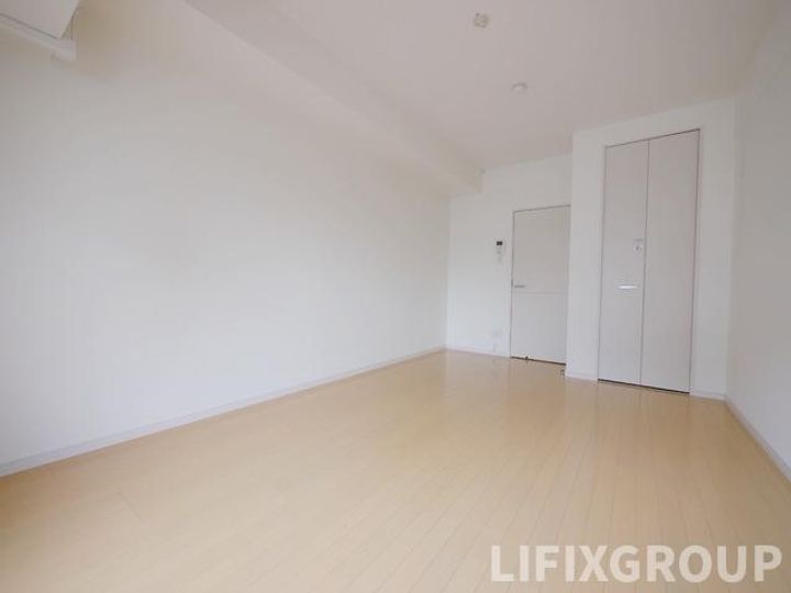 AXAS-AZEST王子の居間