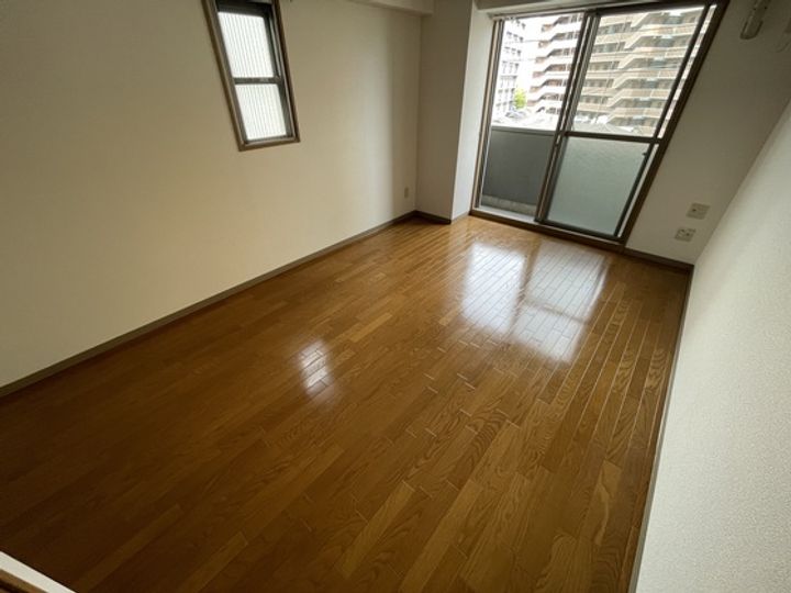 i-town祇園の居間