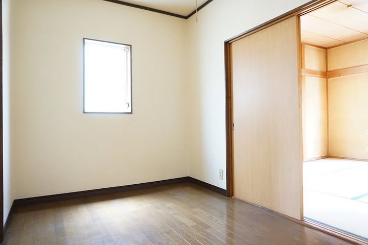 コーポ市川の居間