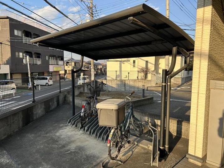 グランシャリオ木崎の地図