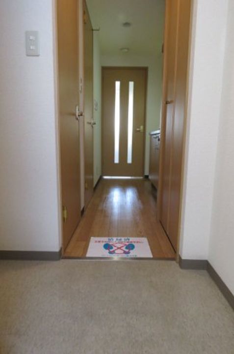 セゾンコート新大阪の玄関