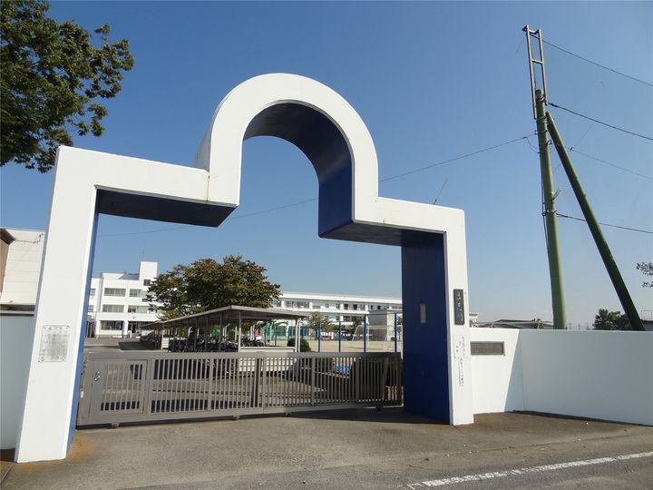 コンフォールBの周辺