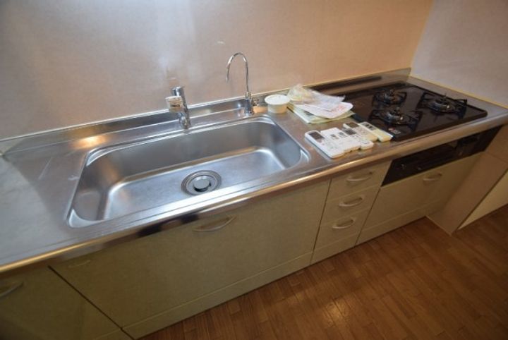 市川グリーンハイツB棟のキッチン