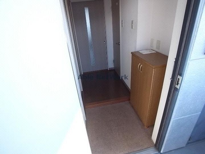 岐阜県岐阜市領下3(マンション)の賃貸物件の玄関