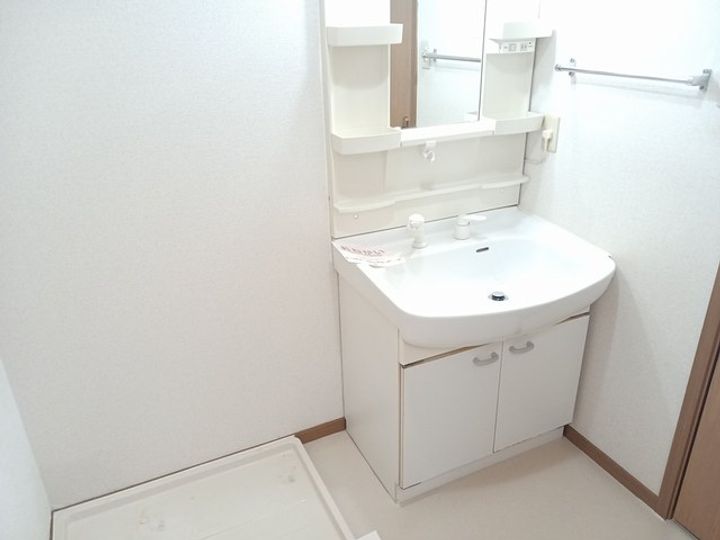 クレセント佃の内装