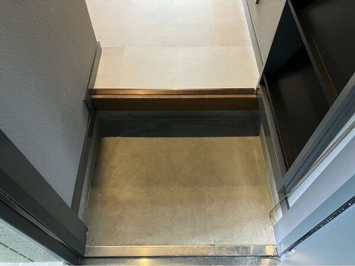 アエレ北屋敷の玄関