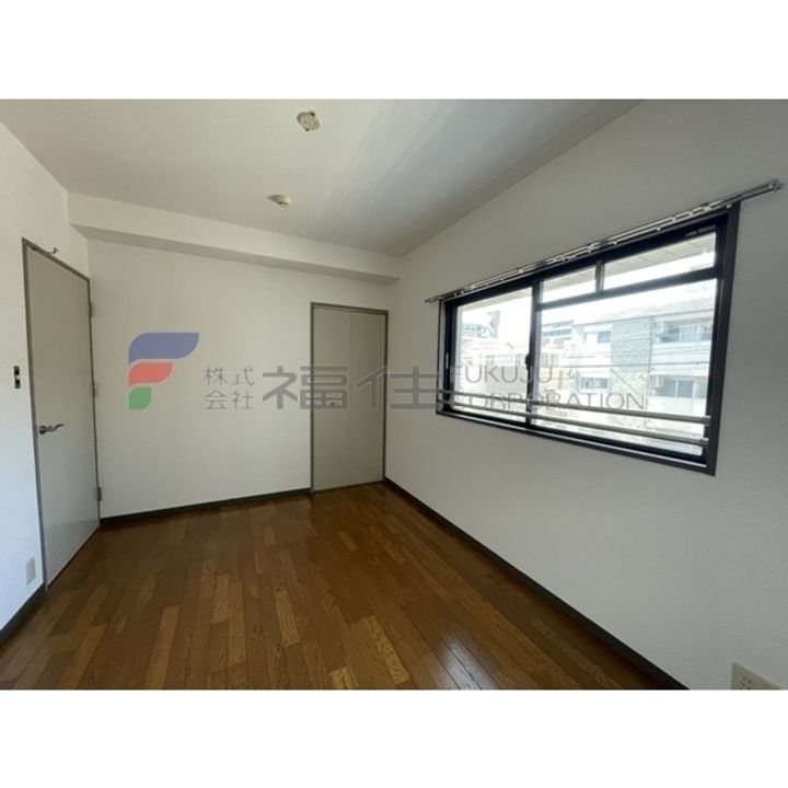 アルファウイング高宮東の内装