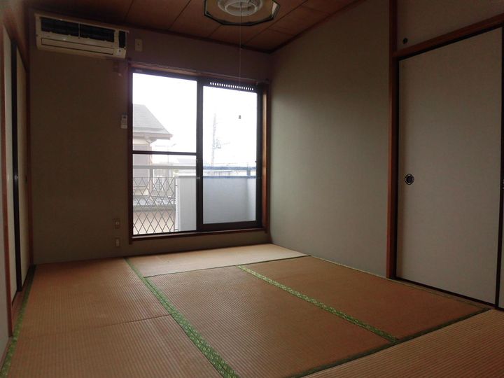 コスモハイツの居間