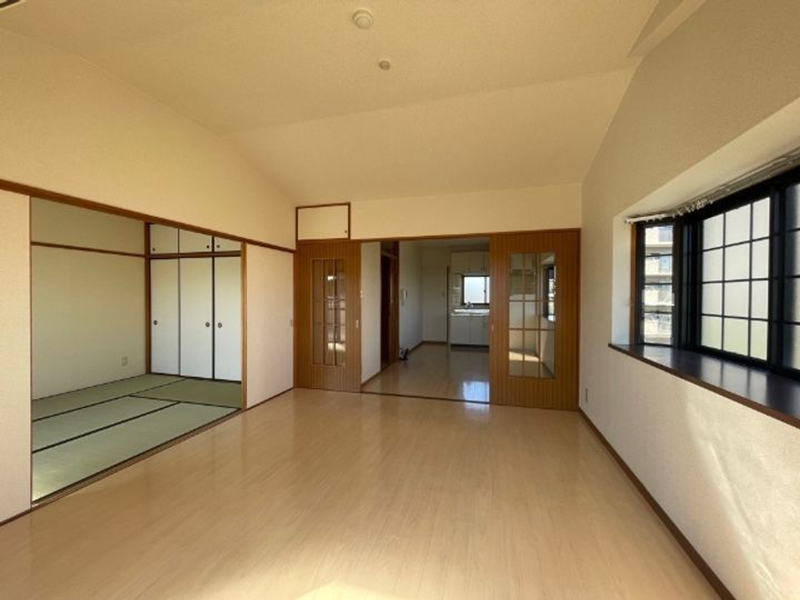 ヒバリヒルズの居間