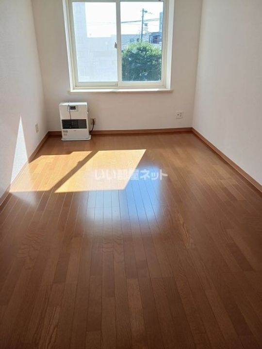 クオリティライフ白石の居間