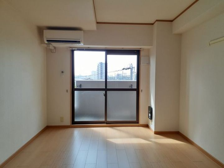 大阪府堺市堺区大浜南町2(マンション)の賃貸物件の居間