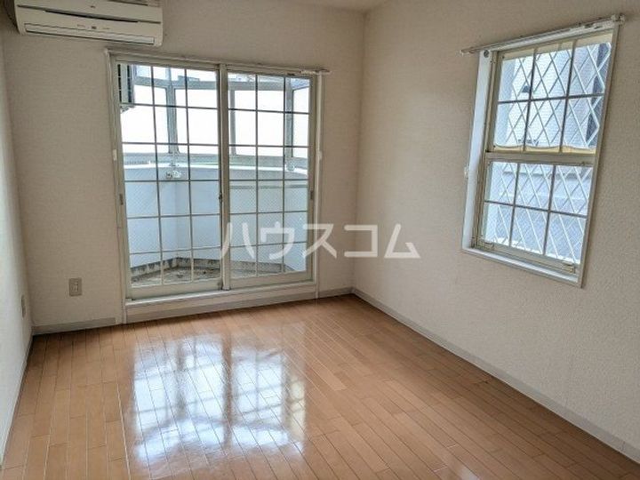 ニチエーイン国分寺の居間