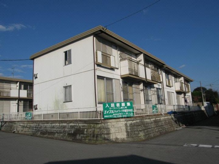 ローズハイム富士見(DE棟)の外観