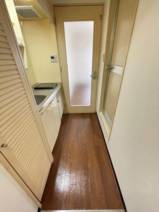 NEPHEL榎町の内装