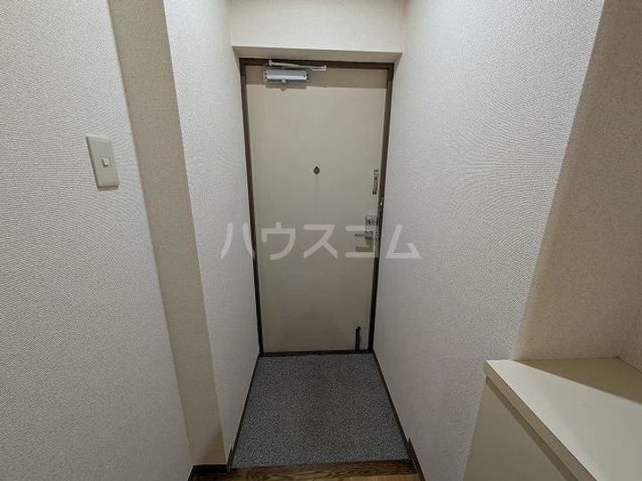 サカガミコーポの玄関