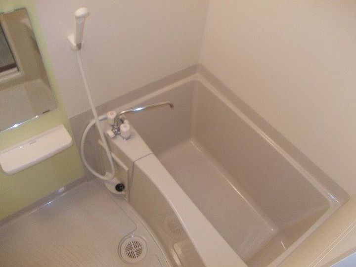 LISソフィア大東の風呂