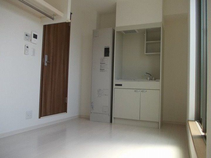 LISソフィア大東の居間