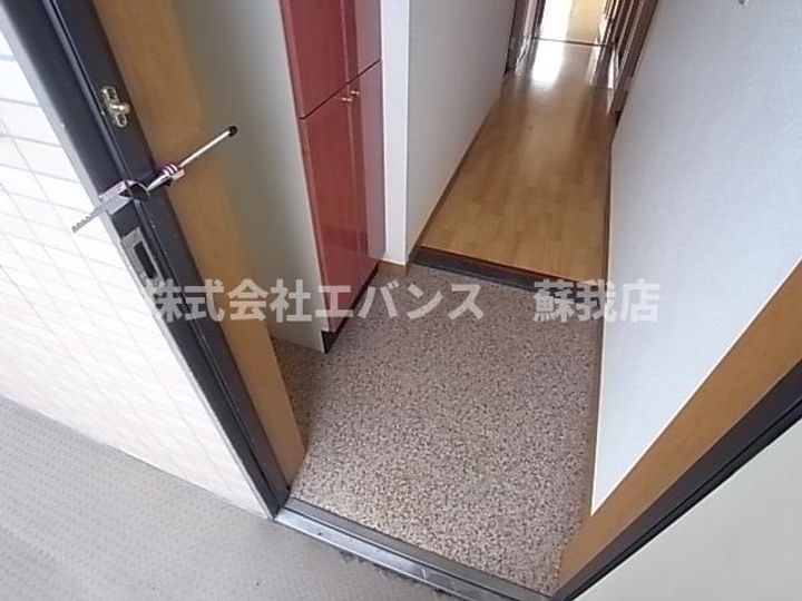 ゼファーシャンティオン蘇我弐番館の玄関