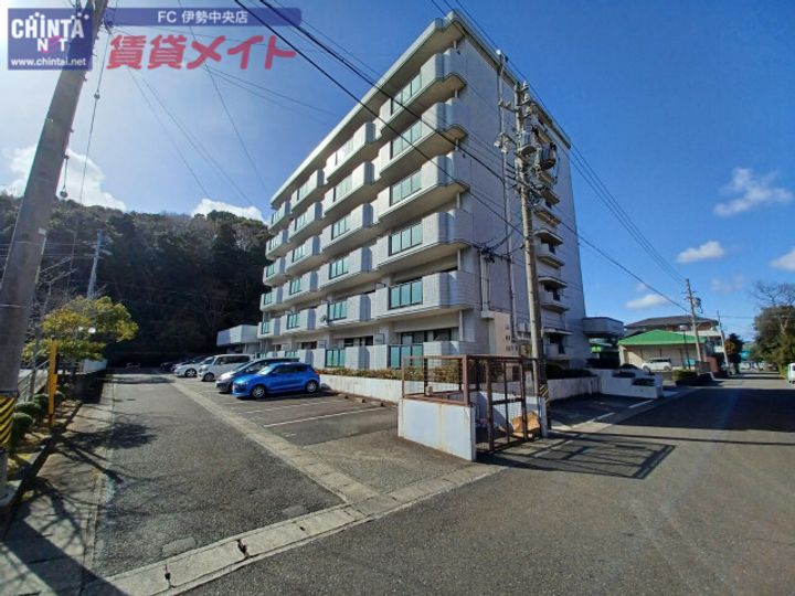 エスペランサ磯部の外観