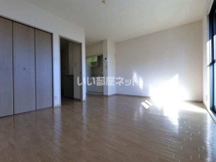 カーサユーカリ Aの居間