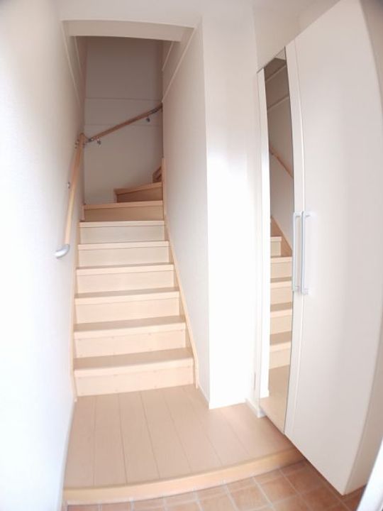 ボンアミ Aの玄関