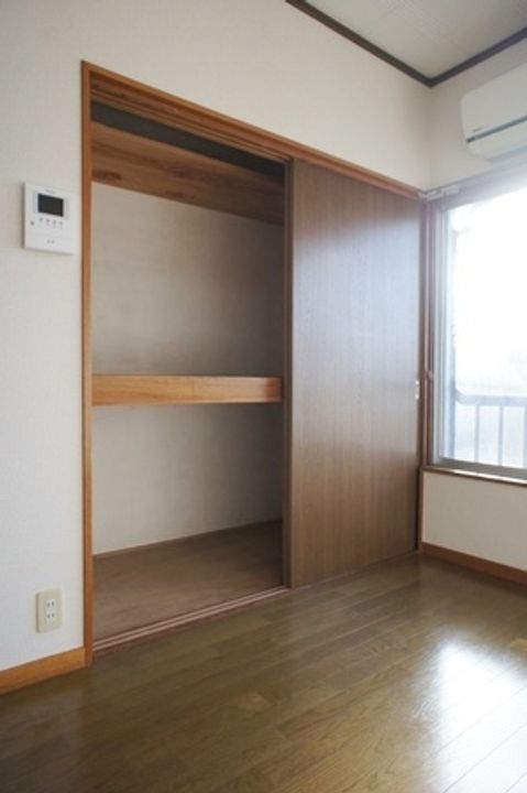 ドエリングハウス小山の内装