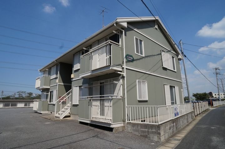 グリーンハイツ蔵波Bの外観