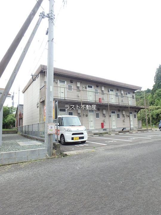 サンハイツ諏訪の外観