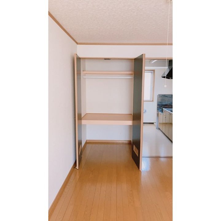 フォース正洋の居間