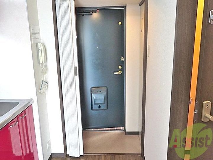 第13関根マンションの玄関