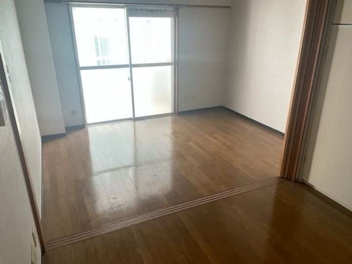 エスタシオン光町の居間